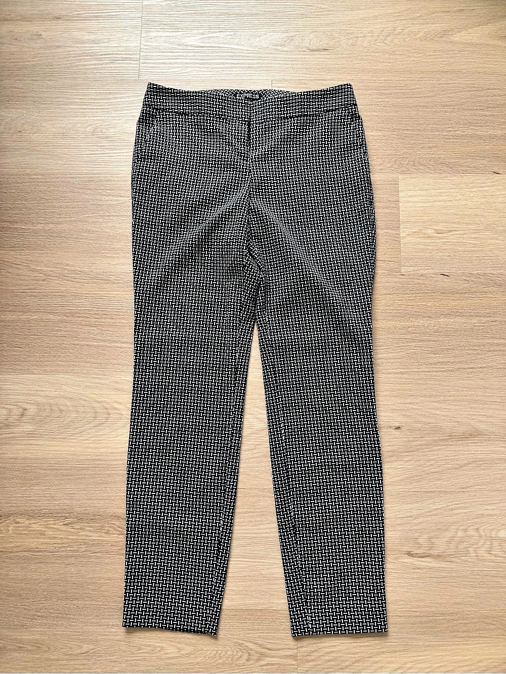 Express Columnist Mid Rise Ankle Dress Pants